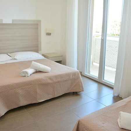 Hotel Marisa 里乔内 外观 照片